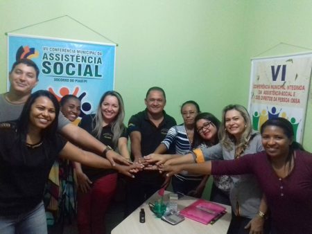 UNIDOS EM PROL DAS CRIANÇAS E ADOLESCENTES!