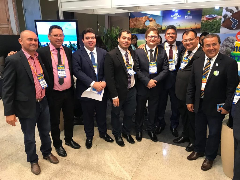 PREFEITO ZITIM COELHO PARTICIPA DA XXII MARCHA A BRASILIA EM DEFESA DOS MUNICÍPIOS
